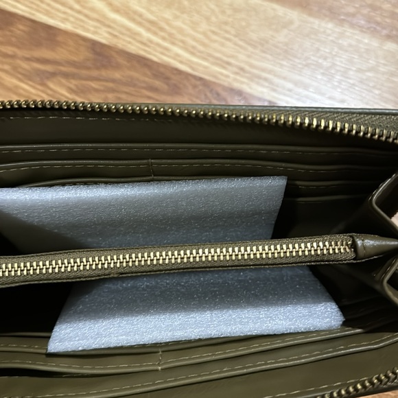 Women Universal thread wallet - Picture 4 of 4